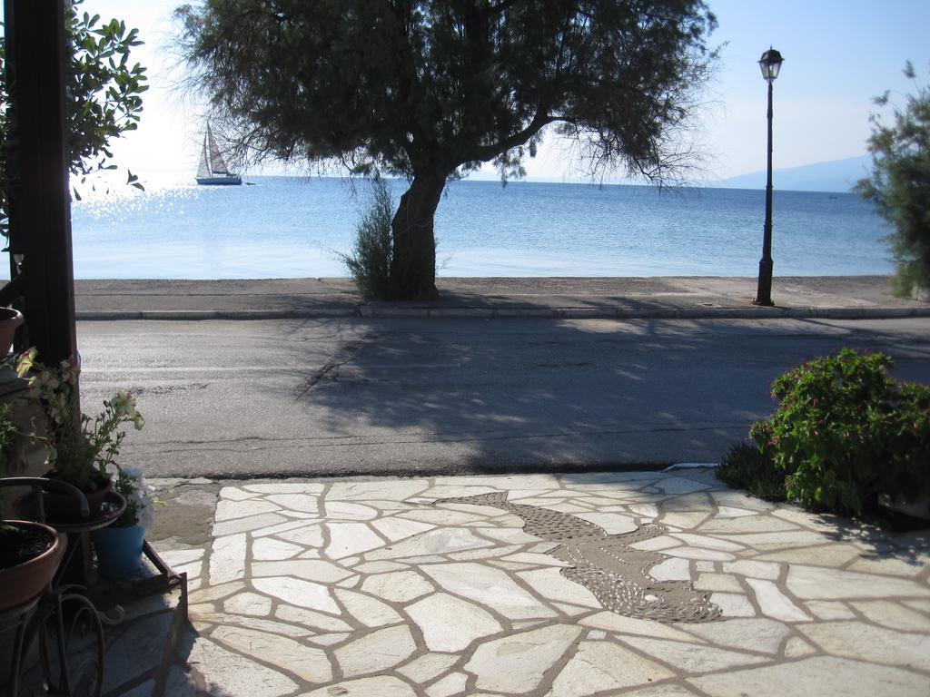 Gorgona Apartment Milina Exterior photo